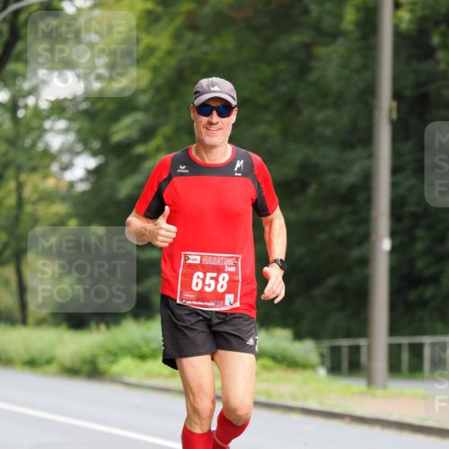 13.09.2026 - 21. swb-Marathon Bremen TobiasT http://msf.ph/oto/10243361 13.09.2026 11:37:44 Laufen 658, 26 meine-sportfotos.de