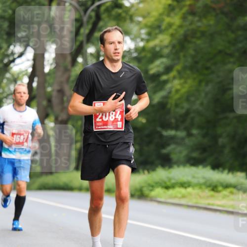 13.09.2026 - 21. swb-Marathon Bremen TobiasT http://msf.ph/oto/10243414 13.09.2026 11:38:17 Laufen 1587, 2084, 21, 26 meine-sportfotos.de