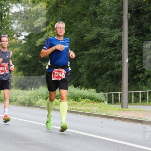 13.09.2026 - 21. swb-Marathon Bremen TobiasT http://msf.ph/oto/10243576 13.09.2026 11:40:13 Laufen 1688, 1248 meine-sportfotos.de