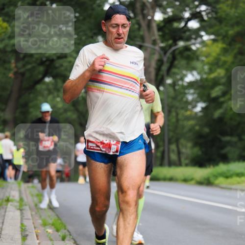 13.09.2026 - 21. swb-Marathon Bremen TobiasT http://msf.ph/oto/10243674 13.09.2026 11:41:31 Laufen  meine-sportfotos.de