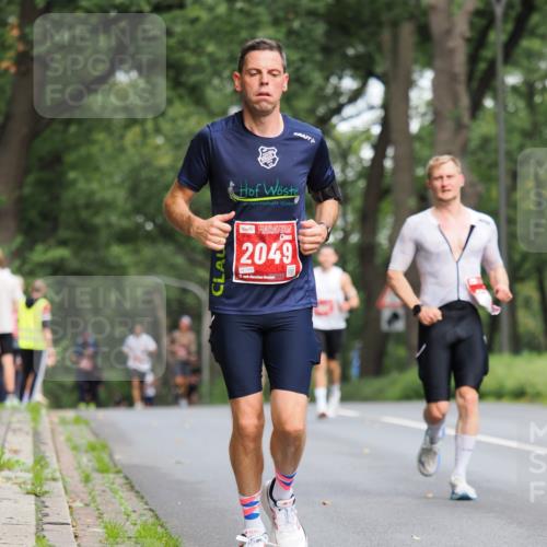 13.09.2026 - 21. swb-Marathon Bremen TobiasT http://msf.ph/oto/10243736 13.09.2026 11:41:58 Laufen 2049, 1494, 21, 245 meine-sportfotos.de