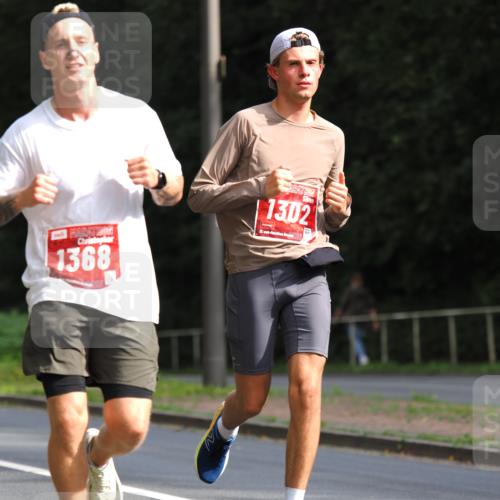 13.09.2026 - 21. swb-Marathon Bremen TobiasT http://msf.ph/oto/10243769 13.09.2026 11:42:20 Laufen 1368, 1302, 21, 26 meine-sportfotos.de