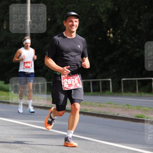 13.09.2026 - 21. swb-Marathon Bremen TobiasT http://msf.ph/oto/10243789 13.09.2026 11:42:30 Laufen 1056, 2075, 2, 26 meine-sportfotos.de
