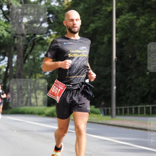 13.09.2026 - 21. swb-Marathon Bremen TobiasT http://msf.ph/oto/10243797 13.09.2026 11:42:32 Laufen 3, 1607, 2 meine-sportfotos.de