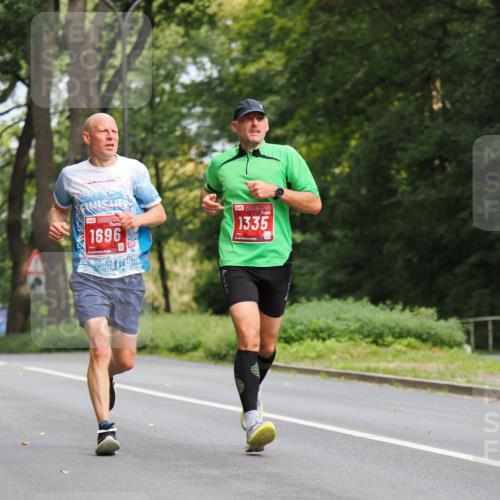 13.09.2026 - 21. swb-Marathon Bremen TobiasT http://msf.ph/oto/10243881 13.09.2026 11:43:30 Laufen 1696, 1335 meine-sportfotos.de