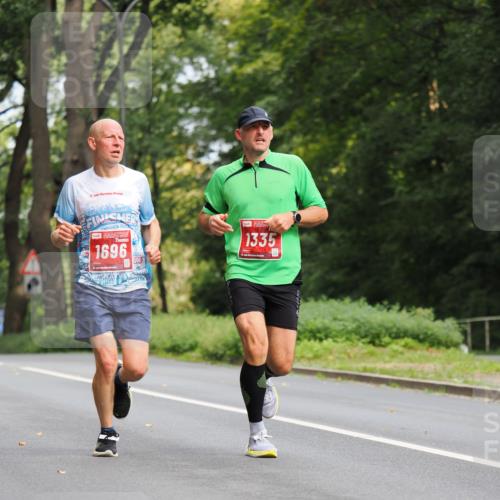 13.09.2026 - 21. swb-Marathon Bremen TobiasT http://msf.ph/oto/10243885 13.09.2026 11:43:30 Laufen 21, 1696, 1335 meine-sportfotos.de