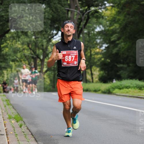 13.09.2026 - 21. swb-Marathon Bremen TobiasT http://msf.ph/oto/10243919 13.09.2026 11:43:53 Laufen 687 meine-sportfotos.de