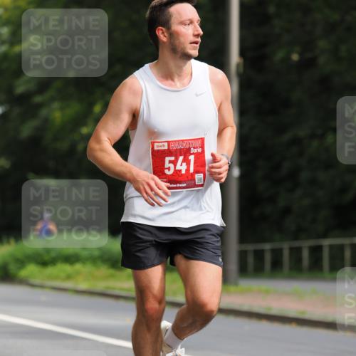 13.09.2026 - 21. swb-Marathon Bremen TobiasT http://msf.ph/oto/10243974 13.09.2026 11:44:15 Laufen 541, 26 meine-sportfotos.de