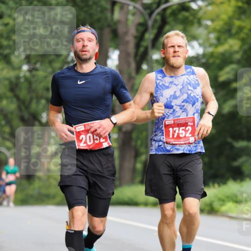 13.09.2026 - 21. swb-Marathon Bremen TobiasT http://msf.ph/oto/10244062 13.09.2026 11:45:01 Laufen 205, 1752 meine-sportfotos.de