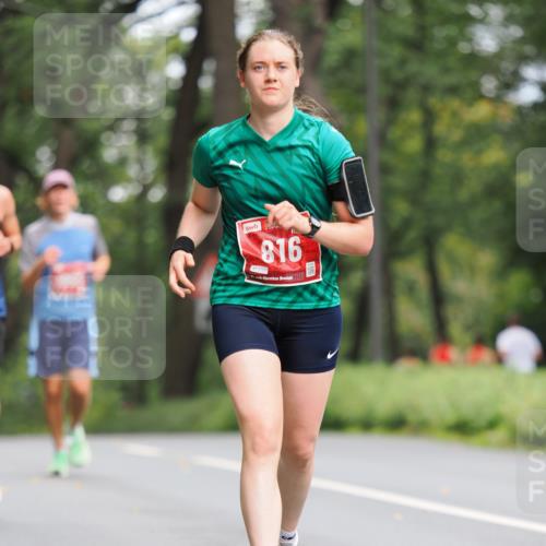 13.09.2026 - 21. swb-Marathon Bremen TobiasT http://msf.ph/oto/10244082 13.09.2026 11:45:18 Laufen 816, 1707 meine-sportfotos.de