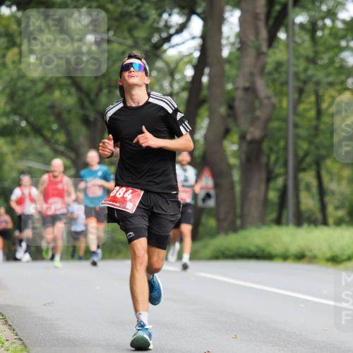 13.09.2026 - 21. swb-Marathon Bremen TobiasT http://msf.ph/oto/10244100 13.09.2026 11:45:37 Laufen 884 meine-sportfotos.de