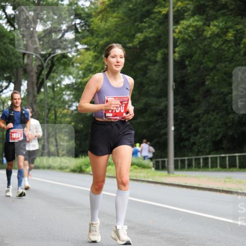 13.09.2026 - 21. swb-Marathon Bremen TobiasT http://msf.ph/oto/10244148 13.09.2026 11:46:02 Laufen 1998, 1284 meine-sportfotos.de