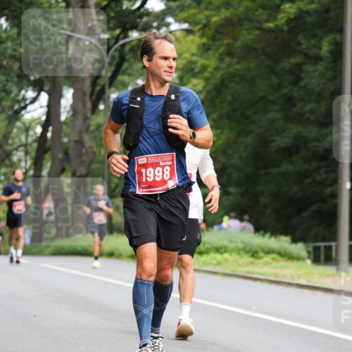 13.09.2026 - 21. swb-Marathon Bremen TobiasT http://msf.ph/oto/10244155 13.09.2026 11:46:05 Laufen 1998, 21 meine-sportfotos.de