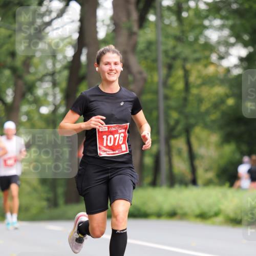 13.09.2026 - 21. swb-Marathon Bremen TobiasT http://msf.ph/oto/10244323 13.09.2026 11:48:10 Laufen 1076 meine-sportfotos.de