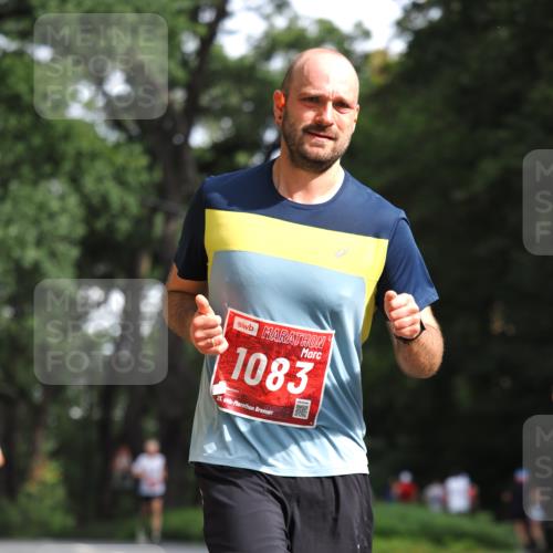 13.09.2026 - 21. swb-Marathon Bremen TobiasT http://msf.ph/oto/10244381 13.09.2026 11:48:45 Laufen 1083, 21 meine-sportfotos.de