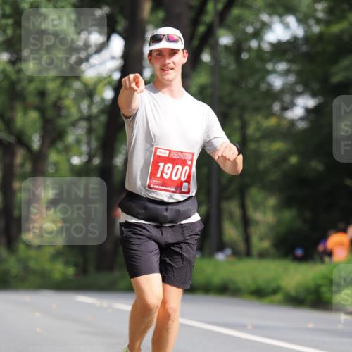 13.09.2026 - 21. swb-Marathon Bremen TobiasT http://msf.ph/oto/10244389 13.09.2026 11:48:54 Laufen 1900, 21 meine-sportfotos.de