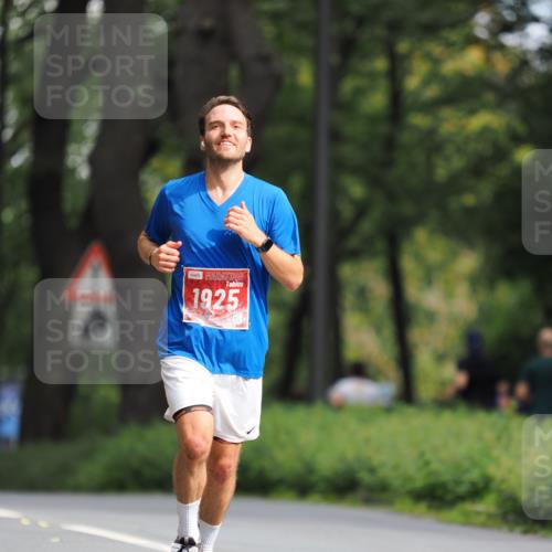 13.09.2026 - 21. swb-Marathon Bremen TobiasT http://msf.ph/oto/10244410 13.09.2026 11:49:19 Laufen 1925 meine-sportfotos.de
