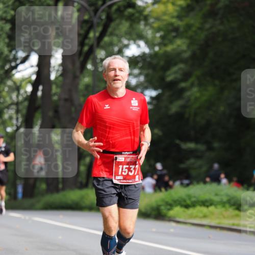 13.09.2026 - 21. swb-Marathon Bremen TobiasT http://msf.ph/oto/10244414 13.09.2026 11:49:23 Laufen 1531, 1477 meine-sportfotos.de