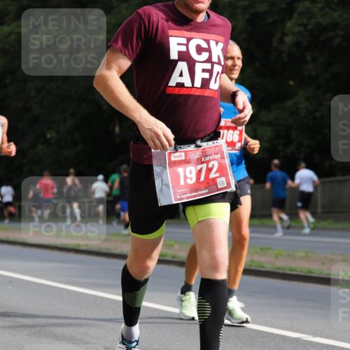 13.09.2026 - 21. swb-Marathon Bremen TobiasT http://msf.ph/oto/10244533 13.09.2026 11:50:08 Laufen 1972, 21, 26, 1166 meine-sportfotos.de