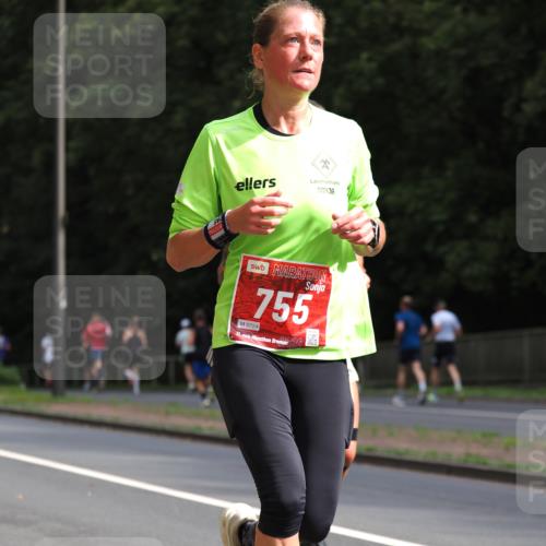 13.09.2026 - 21. swb-Marathon Bremen TobiasT http://msf.ph/oto/10244541 13.09.2026 11:50:10 Laufen 755, 0724, 21, 2 meine-sportfotos.de