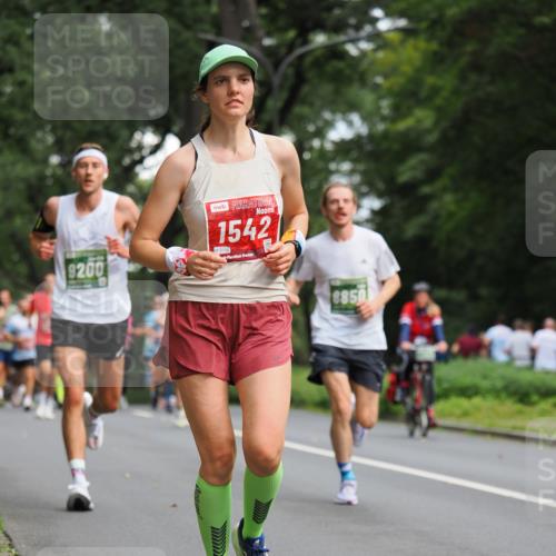 13.09.2026 - 21. swb-Marathon Bremen TobiasT http://msf.ph/oto/10244580 13.09.2026 11:50:25 Laufen 9200, 1542, 0304, 8850 meine-sportfotos.de