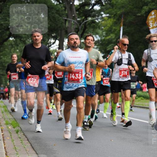 13.09.2026 - 21. swb-Marathon Bremen TobiasT http://msf.ph/oto/10244615 13.09.2026 11:50:36 Laufen 21, 26, 2003, 627, 150, 14337, 376, 3, 45, 81 meine-sportfotos.de