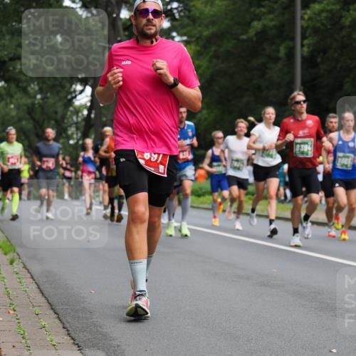 13.09.2026 - 21. swb-Marathon Bremen TobiasT http://msf.ph/oto/10244632 13.09.2026 11:50:44 Laufen 09, 2005 meine-sportfotos.de