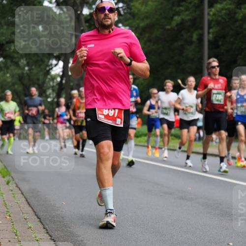 13.09.2026 - 21. swb-Marathon Bremen TobiasT http://msf.ph/oto/10244636 13.09.2026 11:50:44 Laufen 891, 226 meine-sportfotos.de