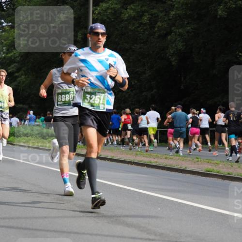 13.09.2026 - 21. swb-Marathon Bremen TobiasT http://msf.ph/oto/10244703 13.09.2026 11:51:31 Laufen 8980, 3251 meine-sportfotos.de
