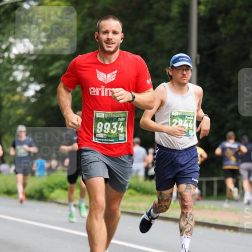 13.09.2026 - 21. swb-Marathon Bremen TobiasT http://msf.ph/oto/10244820 13.09.2026 11:52:28 Laufen 9934, 5088, 21, 20, 2844 meine-sportfotos.de
