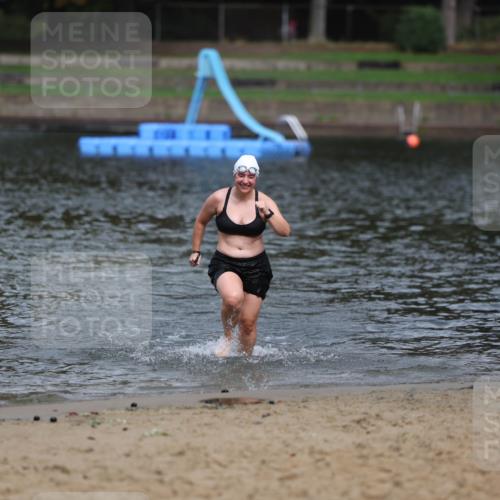 13.09.2026 - Stadtparktriathlon Mo-Foto http://msf.ph/oto/10244912 13.09.2026 12:19:31 Schwimmen 1082 meine-sportfotos.de