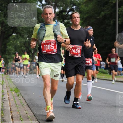 13.09.2026 - 21. swb-Marathon Bremen TobiasT http://msf.ph/oto/10245026 13.09.2026 11:53:42 Laufen 1185, 1257, 1460, 191 meine-sportfotos.de