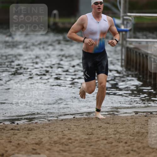 13.09.2026 - Stadtparktriathlon Mo-Foto http://msf.ph/oto/10245040 13.09.2026 12:29:05 Schwimmen 1277 meine-sportfotos.de