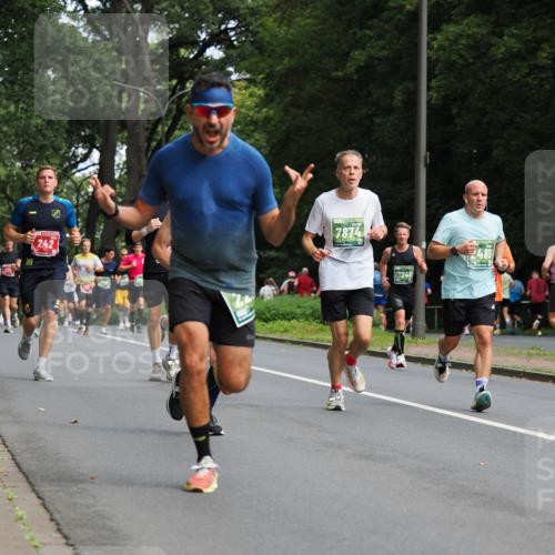 13.09.2026 - 21. swb-Marathon Bremen TobiasT http://msf.ph/oto/10245087 13.09.2026 11:53:56 Laufen 20, 242, 7874, 13248, 480 meine-sportfotos.de