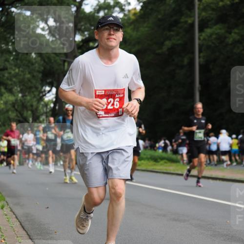 13.09.2026 - 21. swb-Marathon Bremen TobiasT http://msf.ph/oto/10245128 13.09.2026 11:54:08 Laufen 26, 21 meine-sportfotos.de