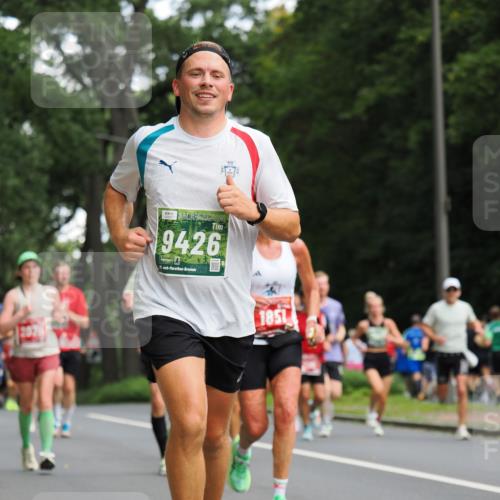 13.09.2026 - 21. swb-Marathon Bremen TobiasT http://msf.ph/oto/10245157 13.09.2026 11:54:23 Laufen 2076, 9426, 21, 26, 1851 meine-sportfotos.de