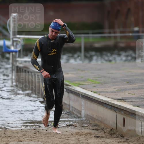 13.09.2026 - Stadtparktriathlon Mo-Foto http://msf.ph/oto/10245183 13.09.2026 12:29:24 Schwimmen 1234 meine-sportfotos.de