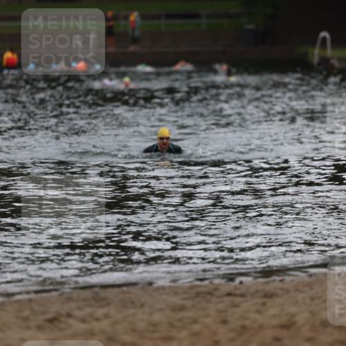 13.09.2026 - Stadtparktriathlon Mo-Foto http://msf.ph/oto/10245212 13.09.2026 12:29:35 Schwimmen  meine-sportfotos.de