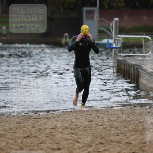 13.09.2026 - Stadtparktriathlon Mo-Foto http://msf.ph/oto/10245277 13.09.2026 12:29:47 Schwimmen 1224 meine-sportfotos.de