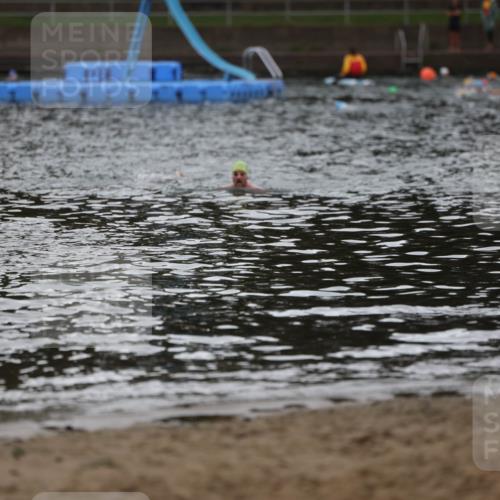 13.09.2026 - Stadtparktriathlon Mo-Foto http://msf.ph/oto/10245296 13.09.2026 12:30:20 Schwimmen  meine-sportfotos.de