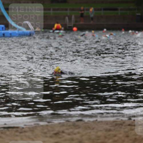 13.09.2026 - Stadtparktriathlon Mo-Foto http://msf.ph/oto/10245350 13.09.2026 12:30:29 Schwimmen  meine-sportfotos.de
