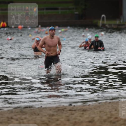 13.09.2026 - Stadtparktriathlon Mo-Foto http://msf.ph/oto/10245430 13.09.2026 12:31:05 Schwimmen 1203, 1301 meine-sportfotos.de