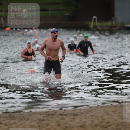 13.09.2026 - Stadtparktriathlon Mo-Foto http://msf.ph/oto/10245433 13.09.2026 12:31:06 Schwimmen 1203, 1301 meine-sportfotos.de