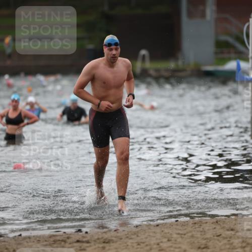 13.09.2026 - Stadtparktriathlon Mo-Foto http://msf.ph/oto/10245435 13.09.2026 12:31:09 Schwimmen 1203, 1301 meine-sportfotos.de