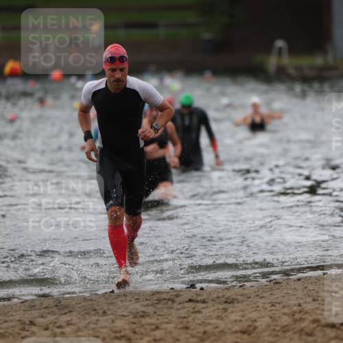 13.09.2026 - Stadtparktriathlon Mo-Foto http://msf.ph/oto/10245452 13.09.2026 12:31:15 Schwimmen 1203, 1255, 1301 meine-sportfotos.de