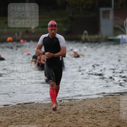 13.09.2026 - Stadtparktriathlon Mo-Foto http://msf.ph/oto/10245457 13.09.2026 12:31:17 Schwimmen 1203, 1255, 1278, 1301 meine-sportfotos.de