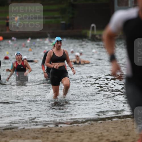 13.09.2026 - Stadtparktriathlon Mo-Foto http://msf.ph/oto/10245461 13.09.2026 12:31:18 Schwimmen 1255, 1278, 1301 meine-sportfotos.de