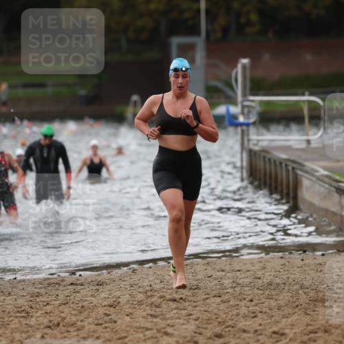 13.09.2026 - Stadtparktriathlon Mo-Foto http://msf.ph/oto/10245471 13.09.2026 12:31:24 Schwimmen 1233, 1252, 1255, 1278, 1280, 1302 meine-sportfotos.de