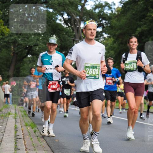 13.09.2026 - 21. swb-Marathon Bremen TobiasT http://msf.ph/oto/10245509 13.09.2026 11:57:42 Laufen 258, 7608, 26, 1880, 4030, 5829 meine-sportfotos.de