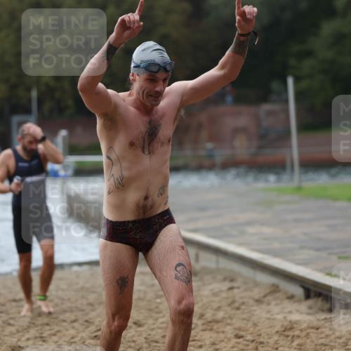 13.09.2026 - Stadtparktriathlon Mo-Foto http://msf.ph/oto/10245603 13.09.2026 12:32:00 Schwimmen 1194, 1202, 1208, 1232, 1250, 1265, 1272, 1299 meine-sportfotos.de
